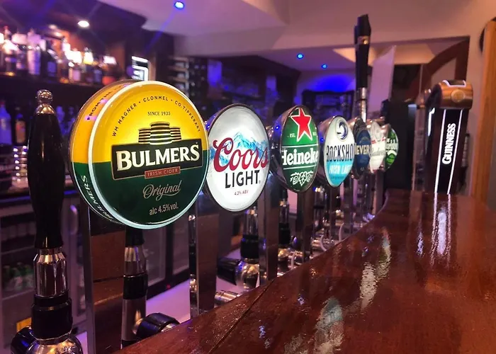 Balreask Bar, Restaurant & Guest Accommodation Отель Наван