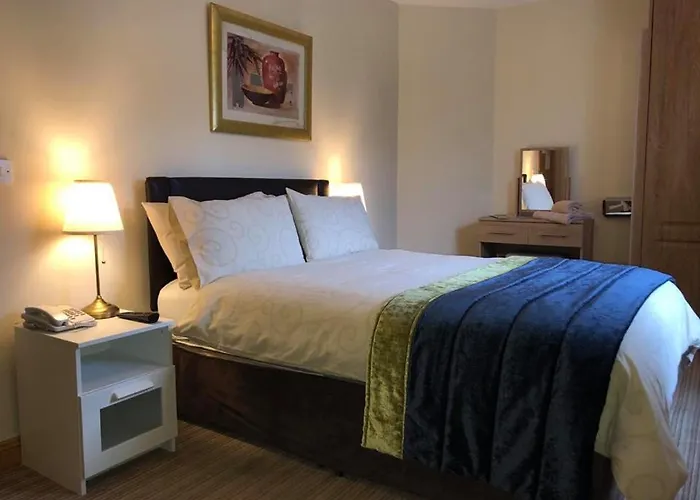 Отель Balreask Bar, Restaurant & Guest Accommodation